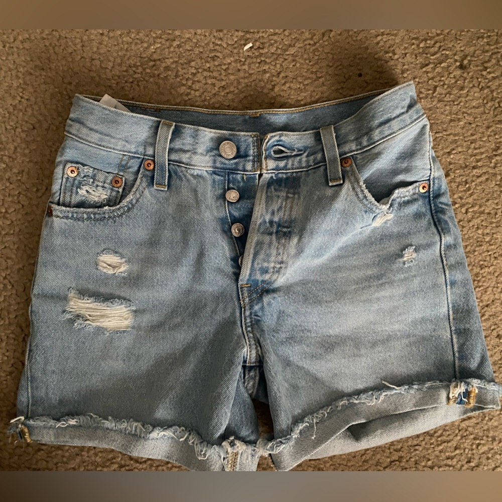 501 Levi shorts